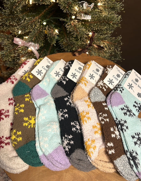 Cozy Cabin Socks - Snowflakes